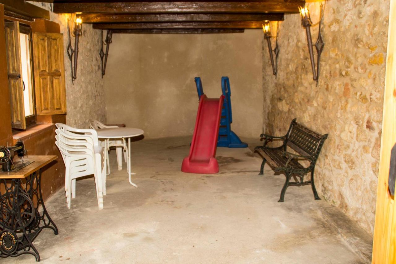 Hostal Viejo Horno Torreiglesias Exterior foto
