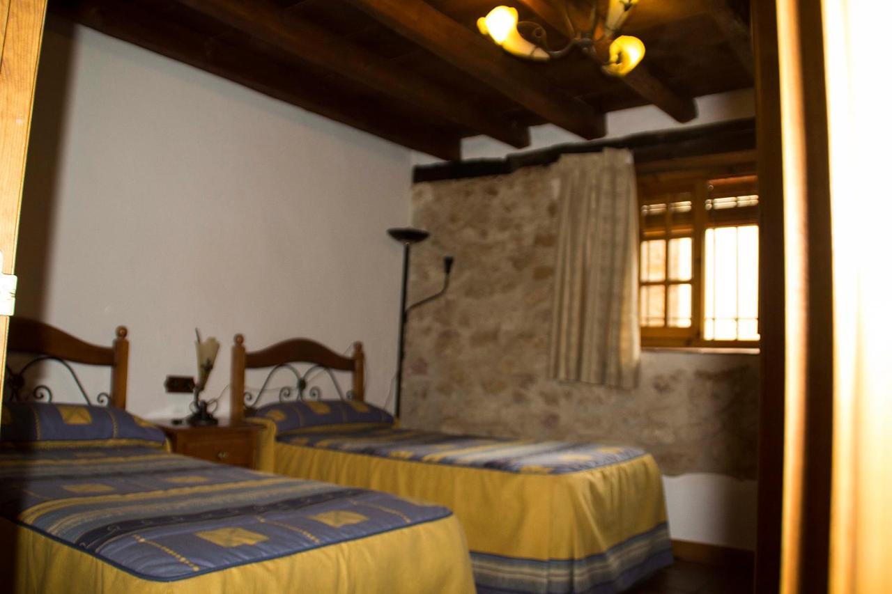 Hostal Viejo Horno Torreiglesias Exterior foto
