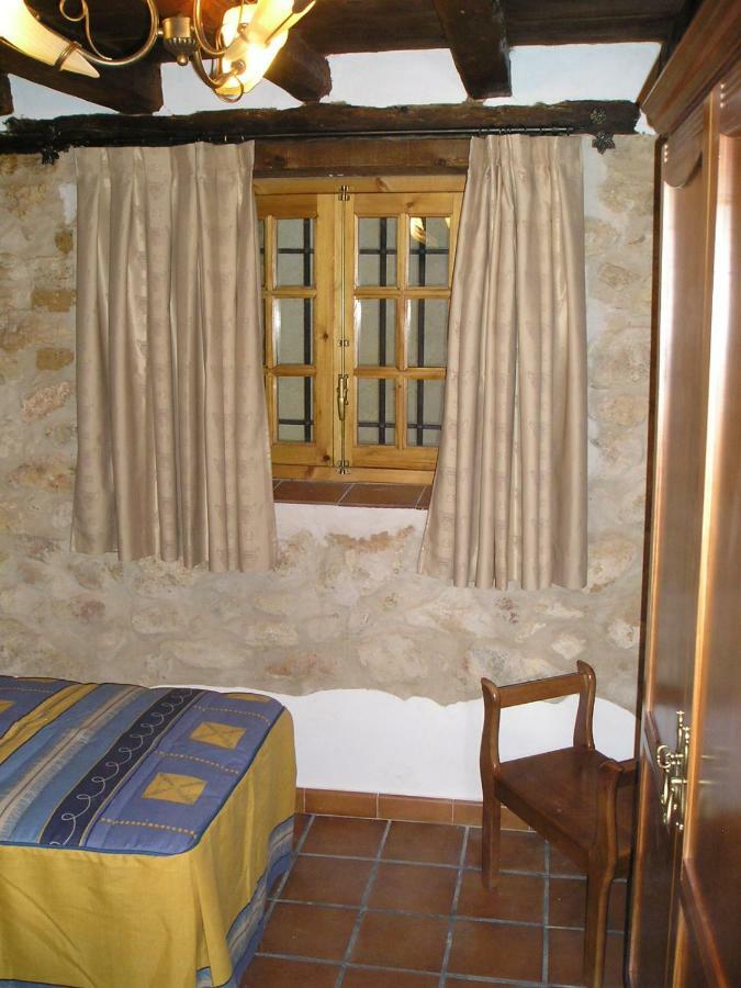 Hostal Viejo Horno Torreiglesias Exterior foto